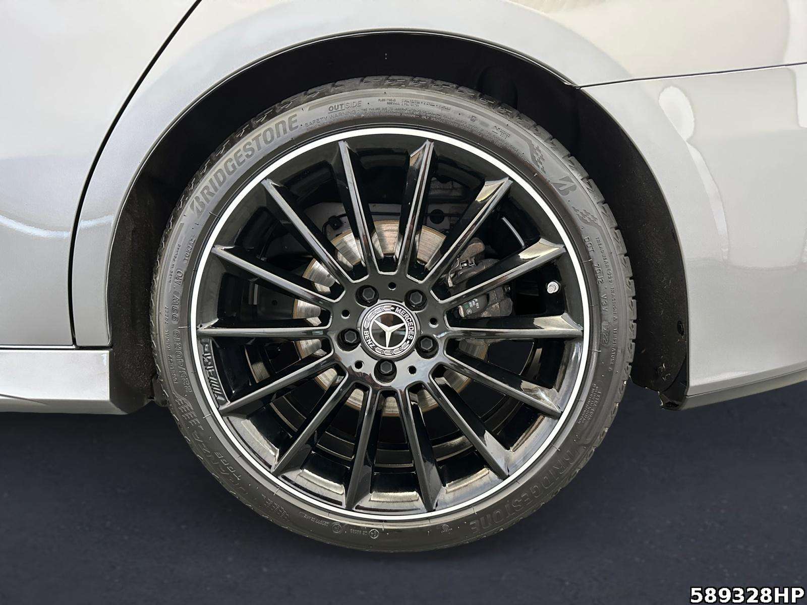 Mercedes-Benz A 220