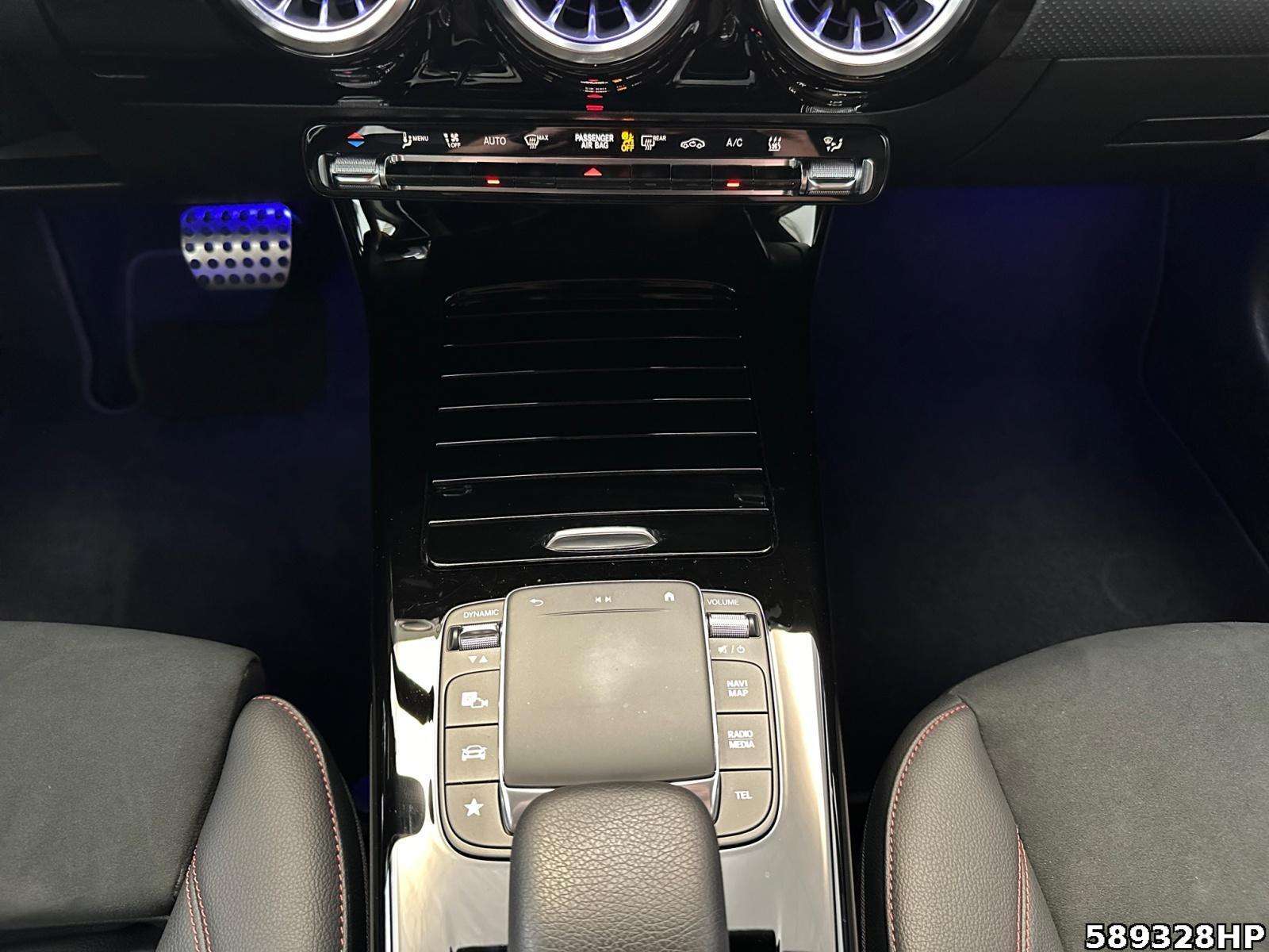 Mercedes-Benz A 220
