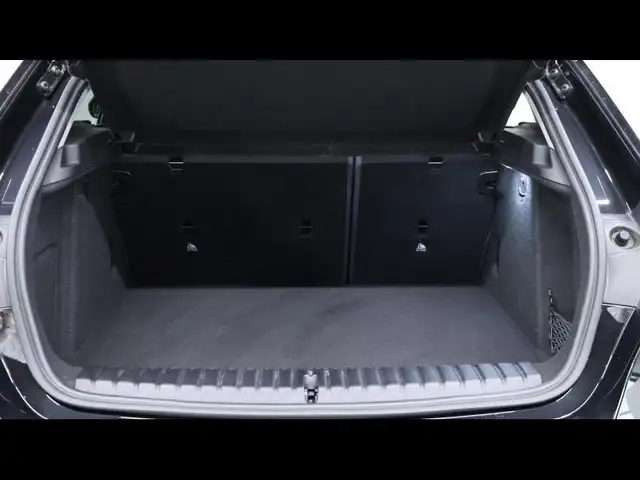 BMW 1 Series view 7