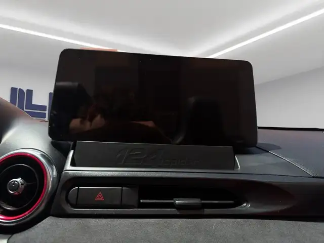 Abarth 124 Spider view 10