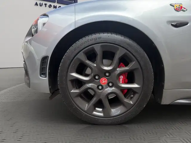 Abarth 124 Spider view 8