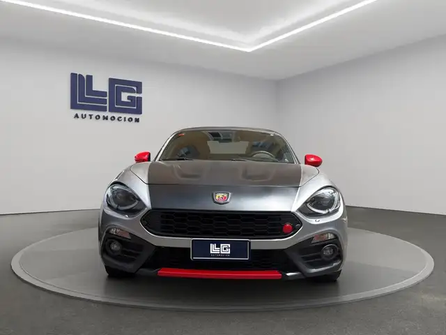 Abarth 124 Spider view 2