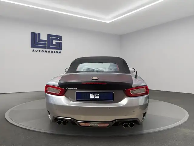Abarth 124 Spider view 5