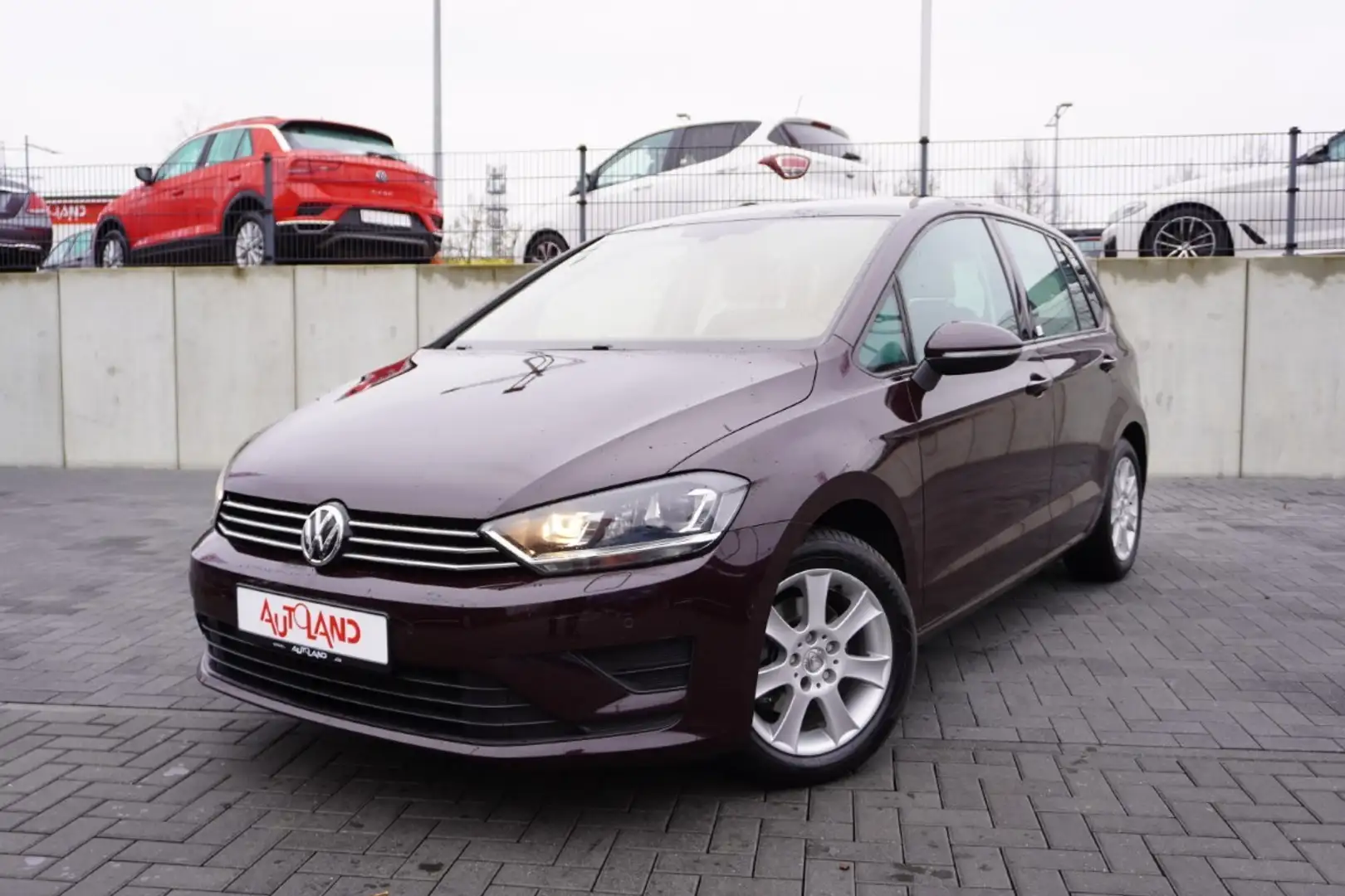 Volkswagen Golf Sportsvan Golf VII Sportsvan 1.4 TSI AHK PDC Tempomat LED Červená - 2