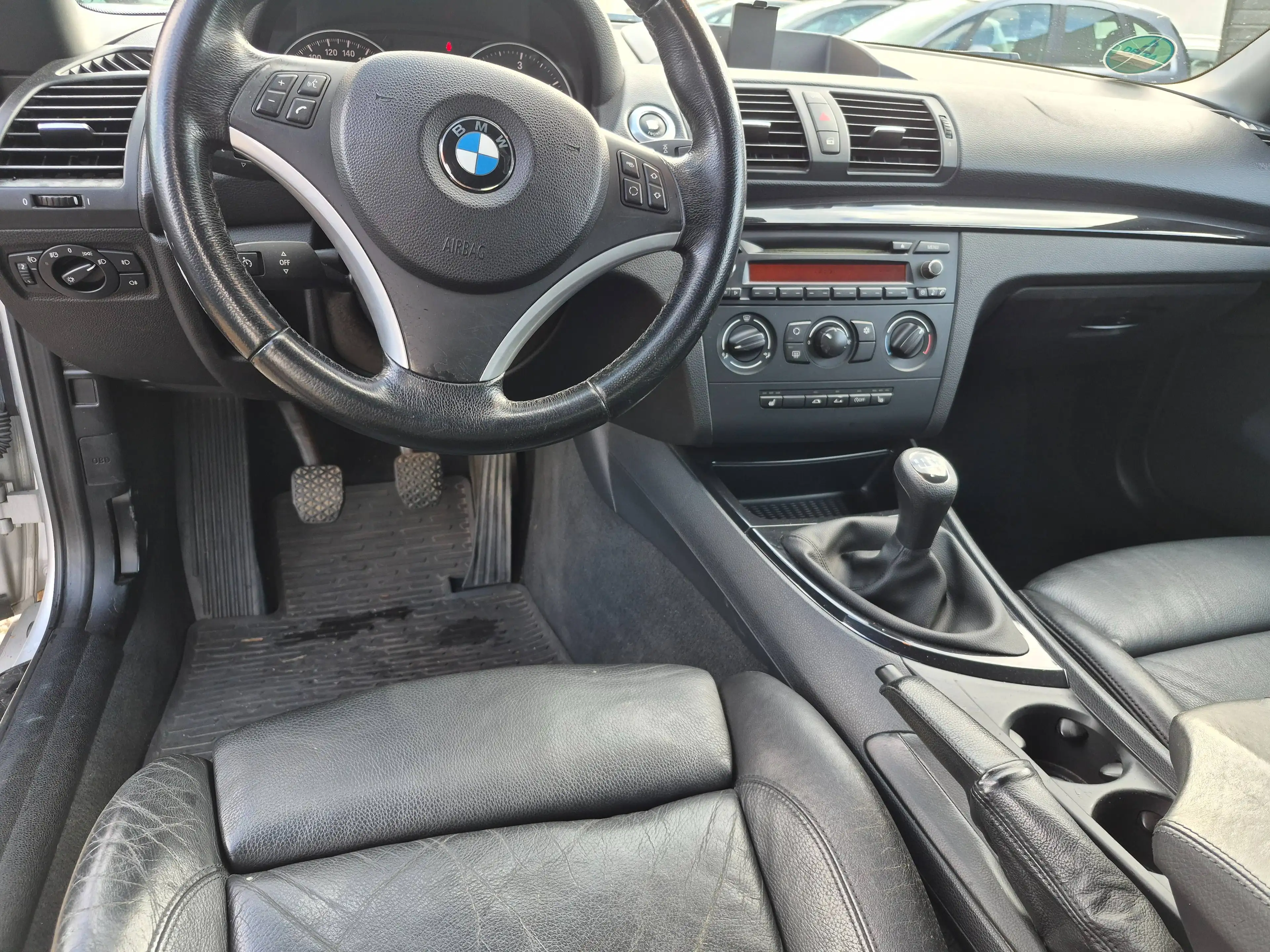 BMW 120 120 d Cabrio — photo 5