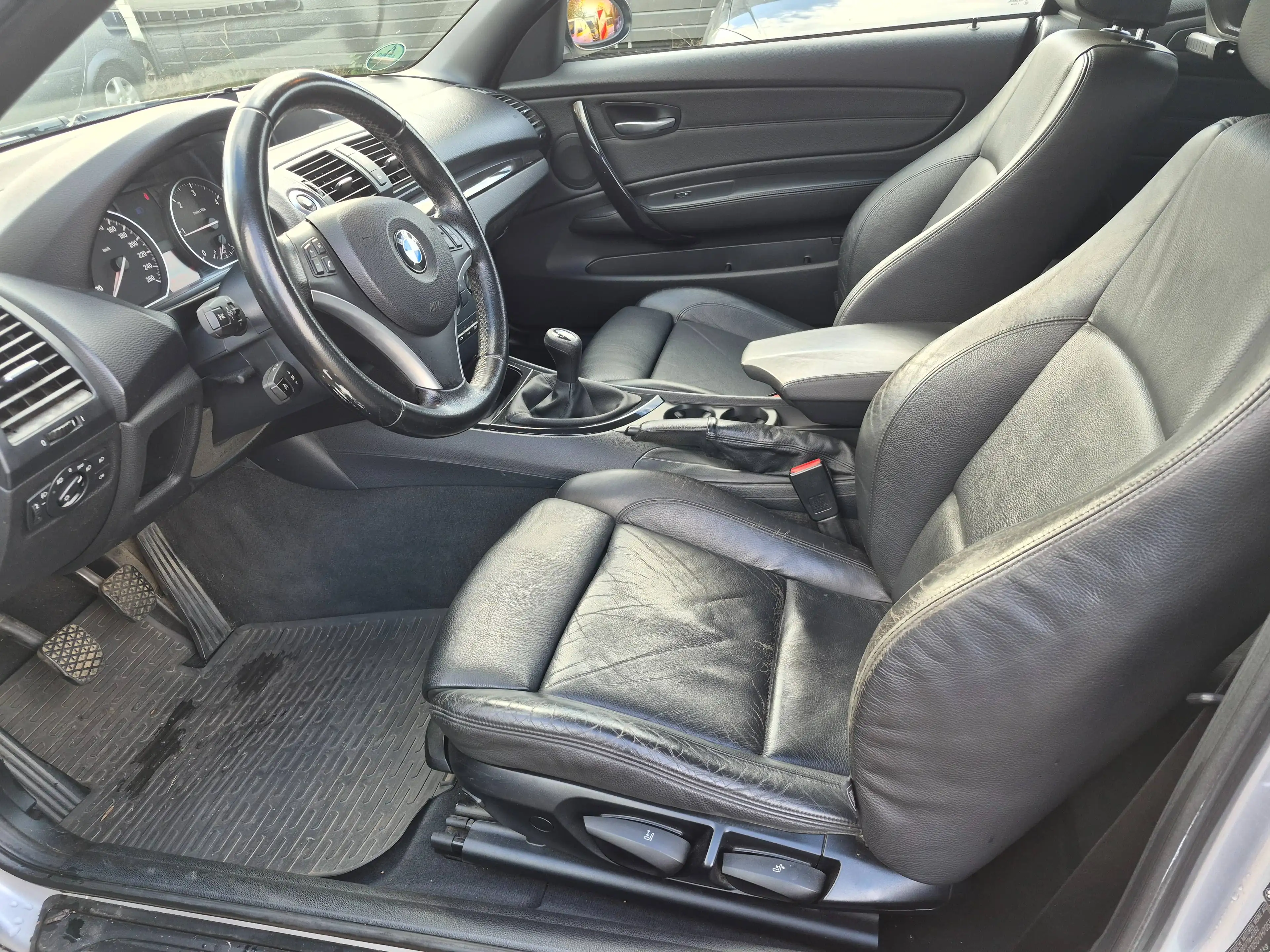 BMW 120 120 d Cabrio — photo 6