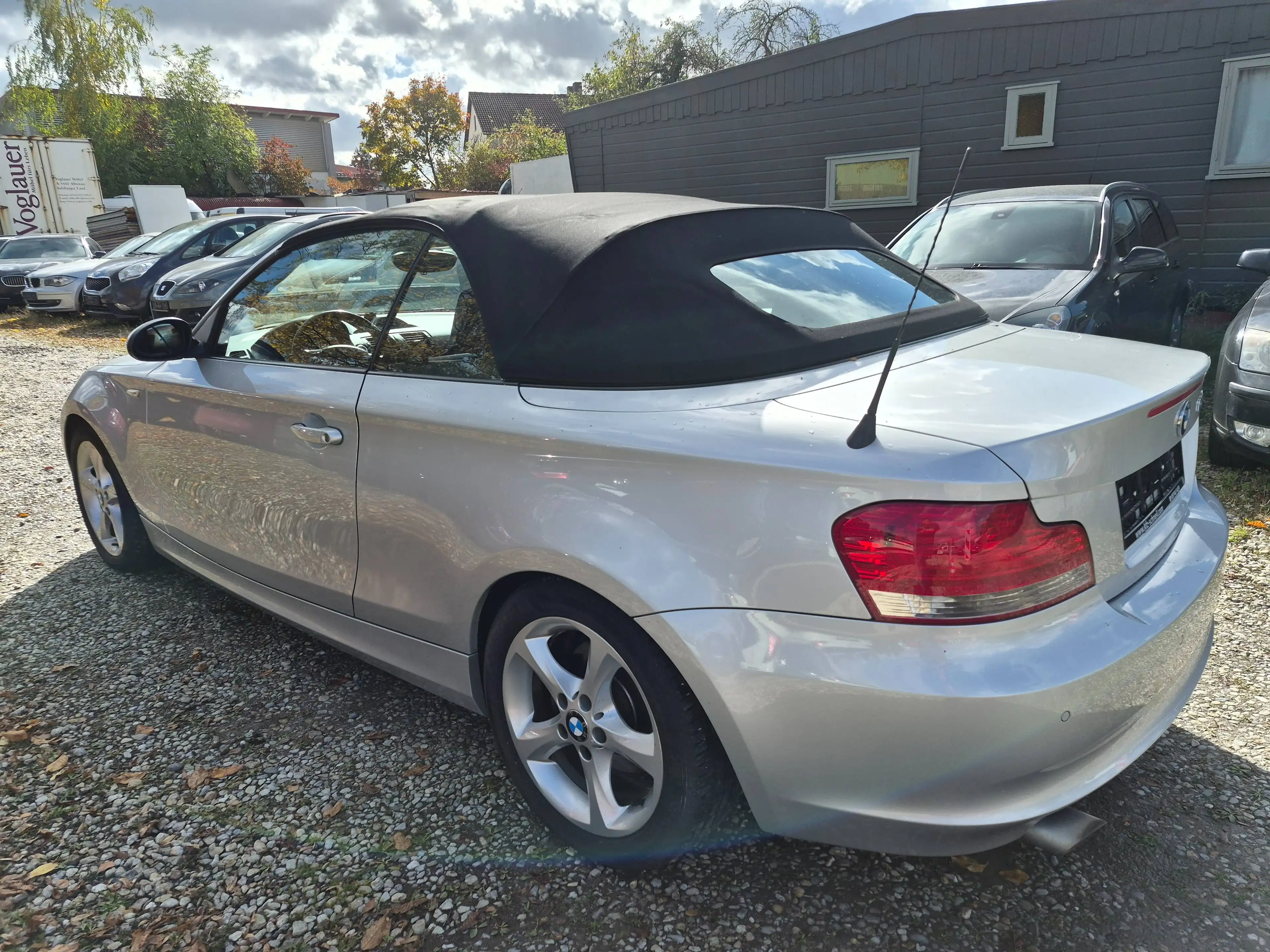 BMW 120 120 d Cabrio — photo 11