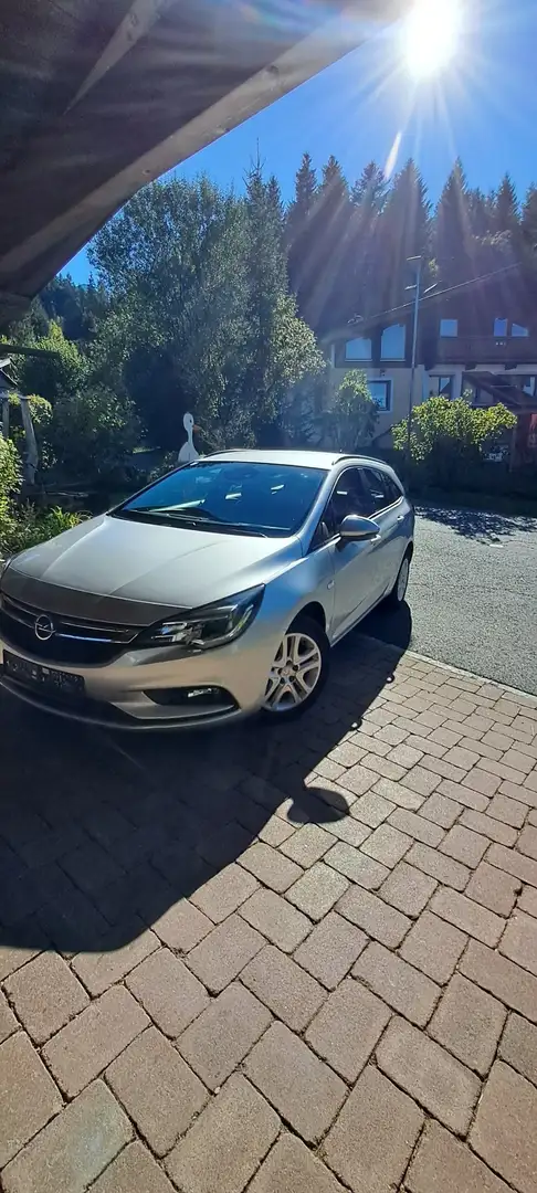 Opel Astra ST 1,6 CDTI Sports Tourer + Silber - 1