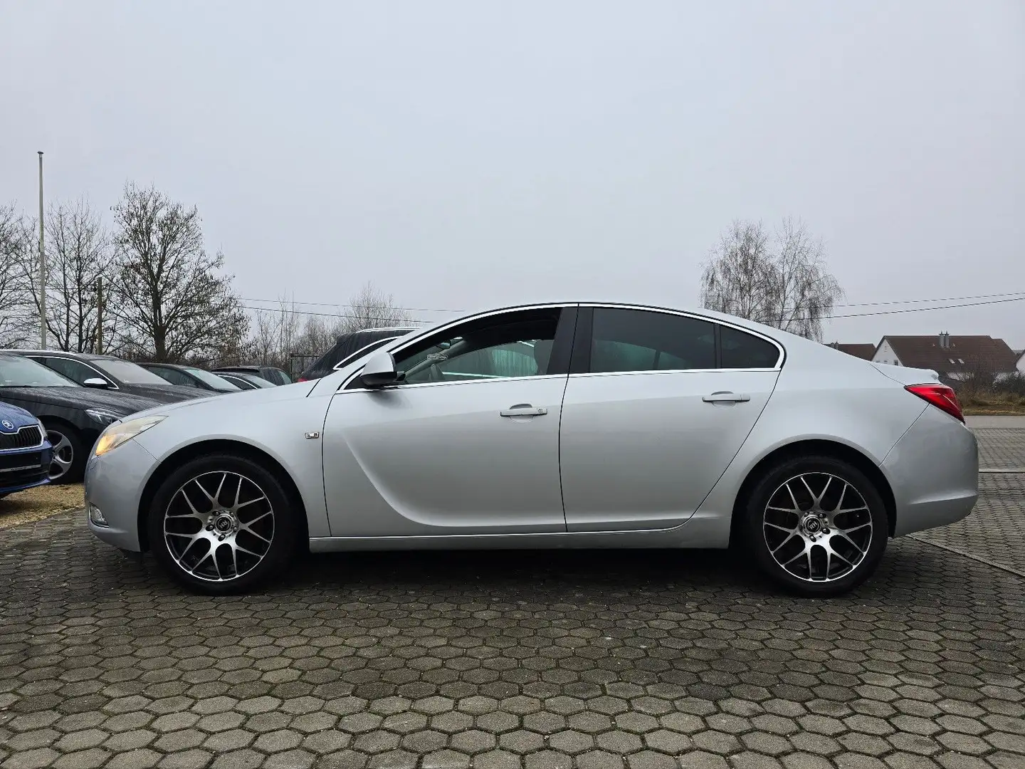 Opel Insignia A Lim. Edition / TÜV NEU Silber - 2