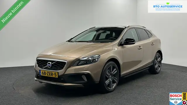 Volvo V40 Cross Country 1.6 T4 Summum CAMERA PANO LEER NAVI TREKHAAK.