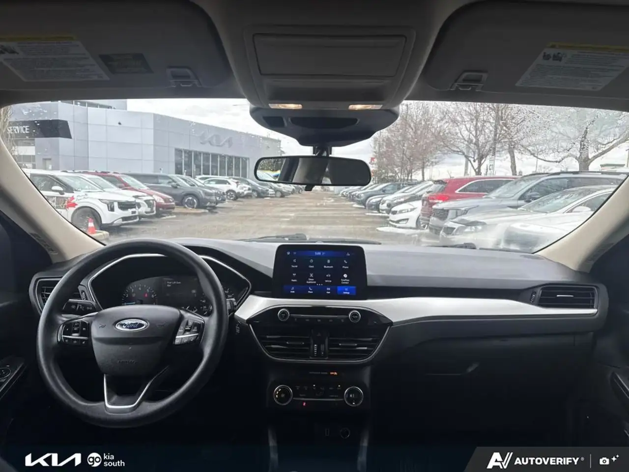 Ford Escape снимка Ford Escape