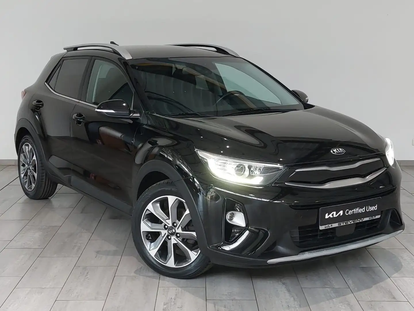 Kia Stonic SENSE Stonic 1.6 CRDi ISG 116CV *CUIR*GPS*CAMERA* Zwart - 2