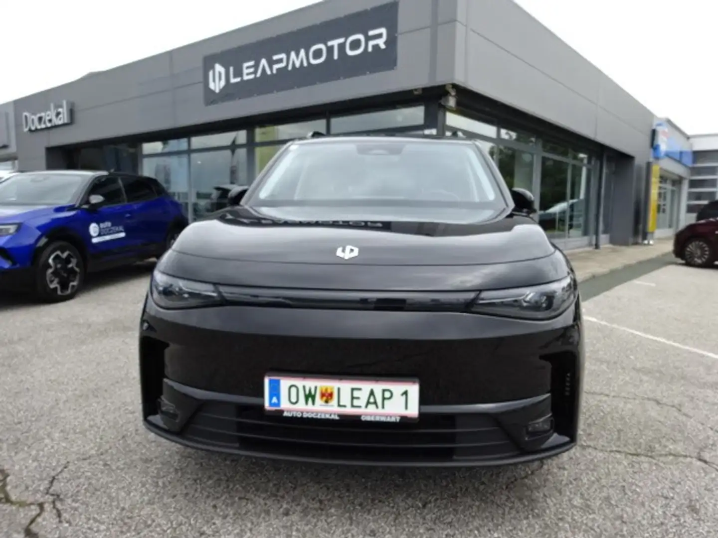 Leapmotor C10 Elektro 70kWh Design Schwarz - 2