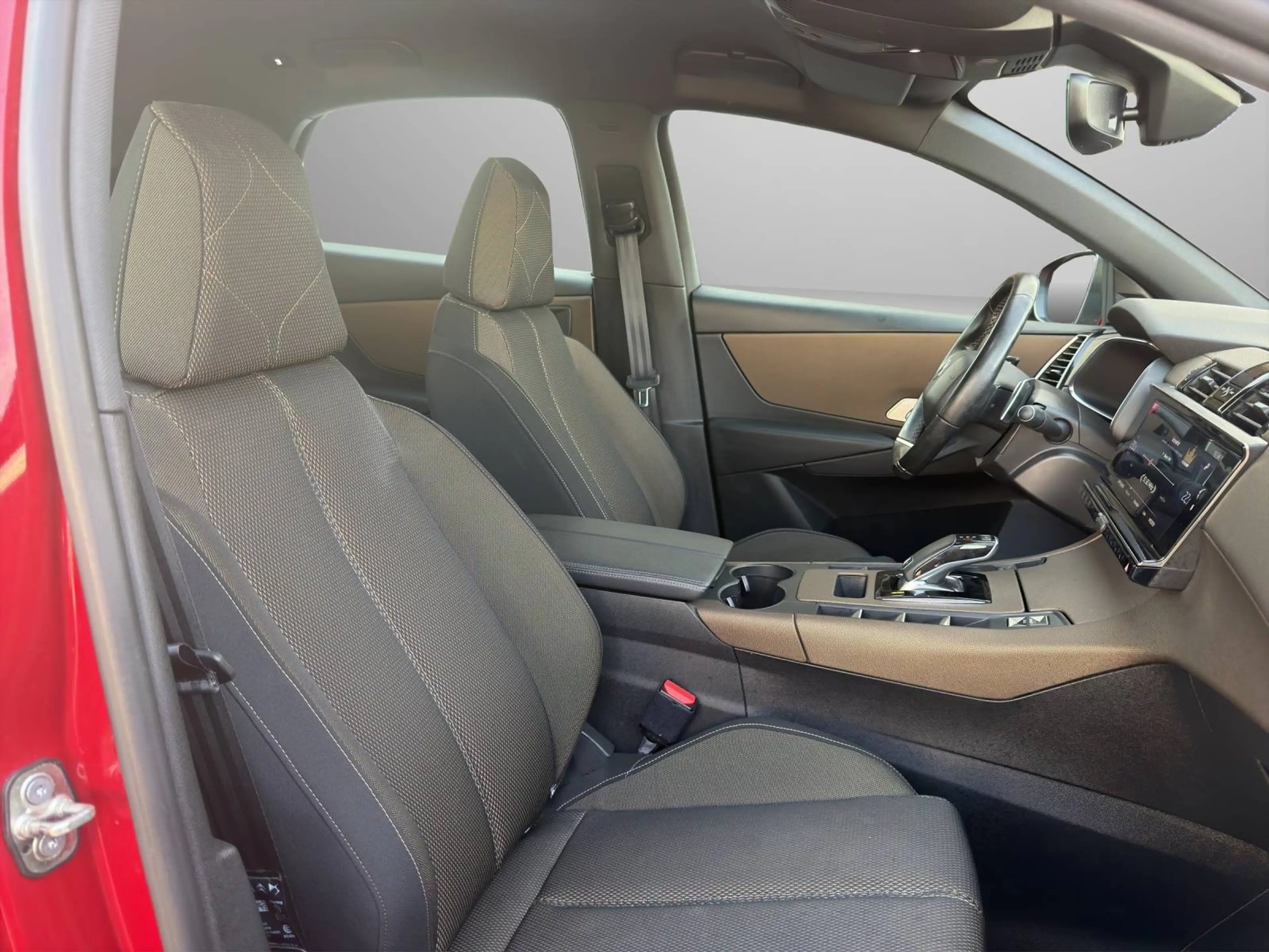 DS Automobiles DS 7 Crossback BlueHDi 130 EAT8 So Chic *1. Besitz, SHA, TWA* — photo 14