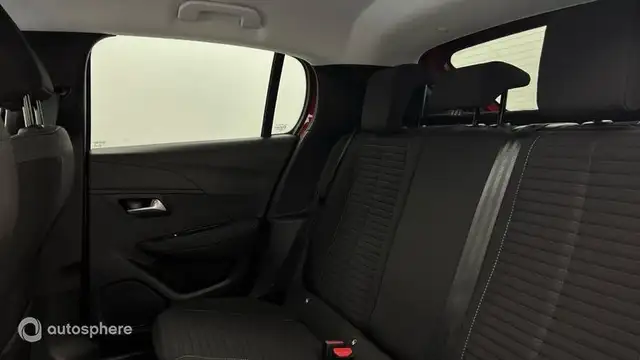 Peugeot 208 view 13
