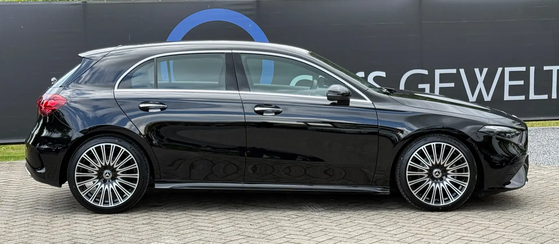 Mercedes-Benz A 200 AMG ADVANCE PLUS LED CAMERA AMBIENT Negro - 2