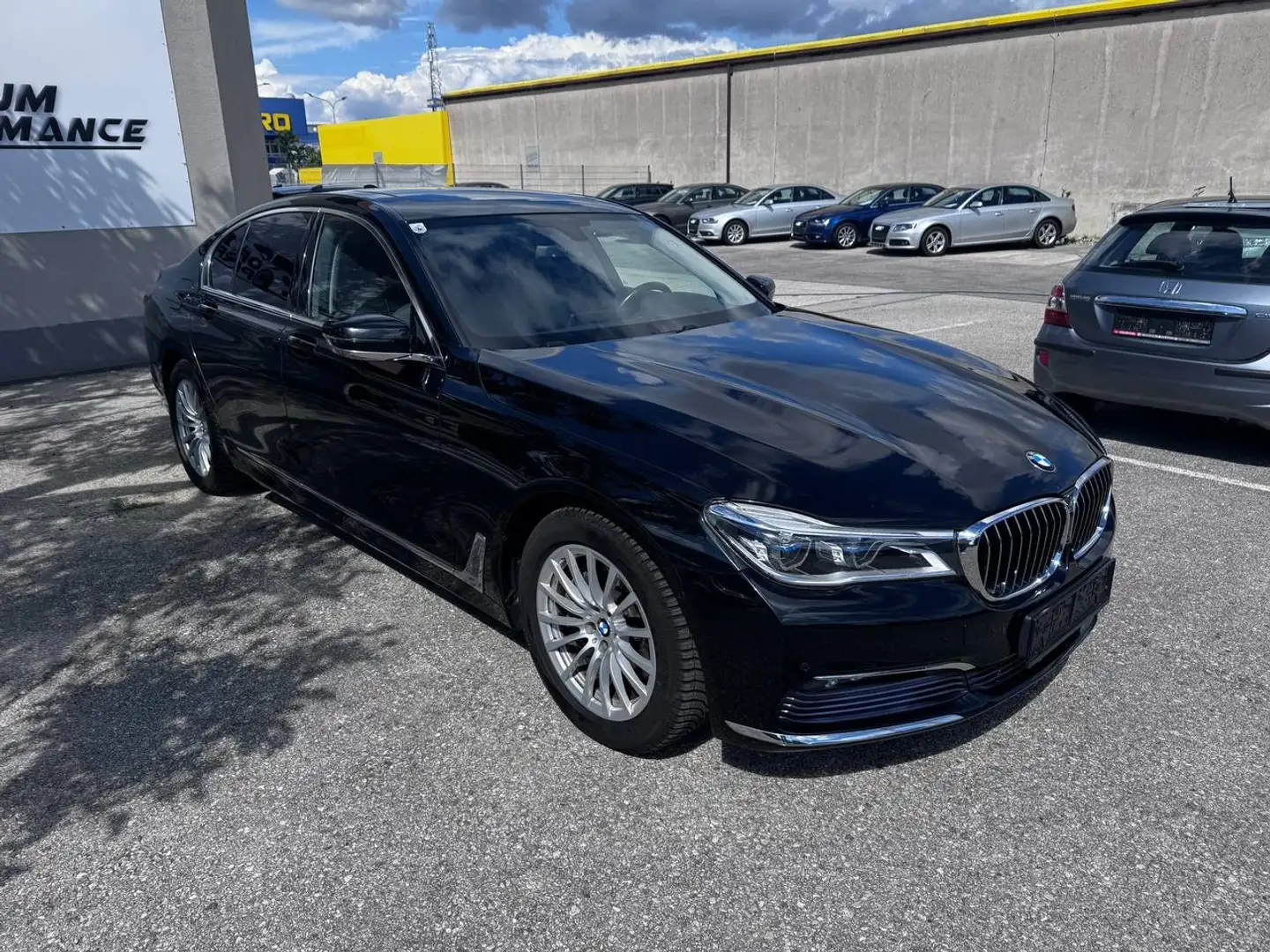 BMW 730 730dxDrive G11 Noir - 2
