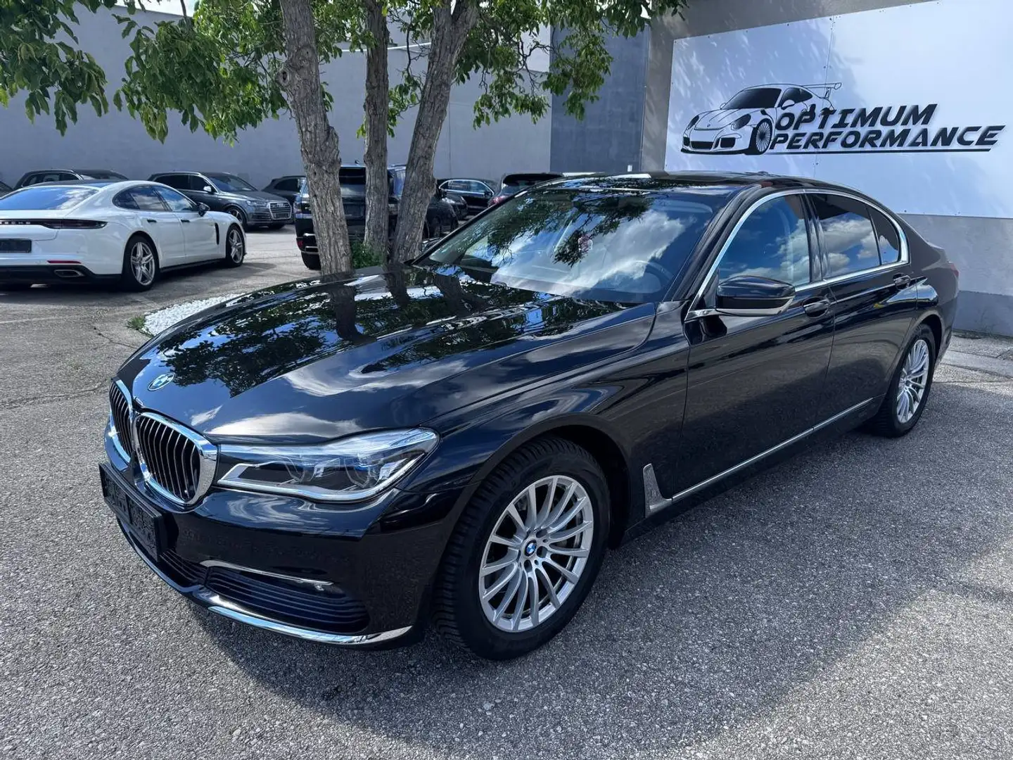 BMW 730 730dxDrive G11 Noir - 1