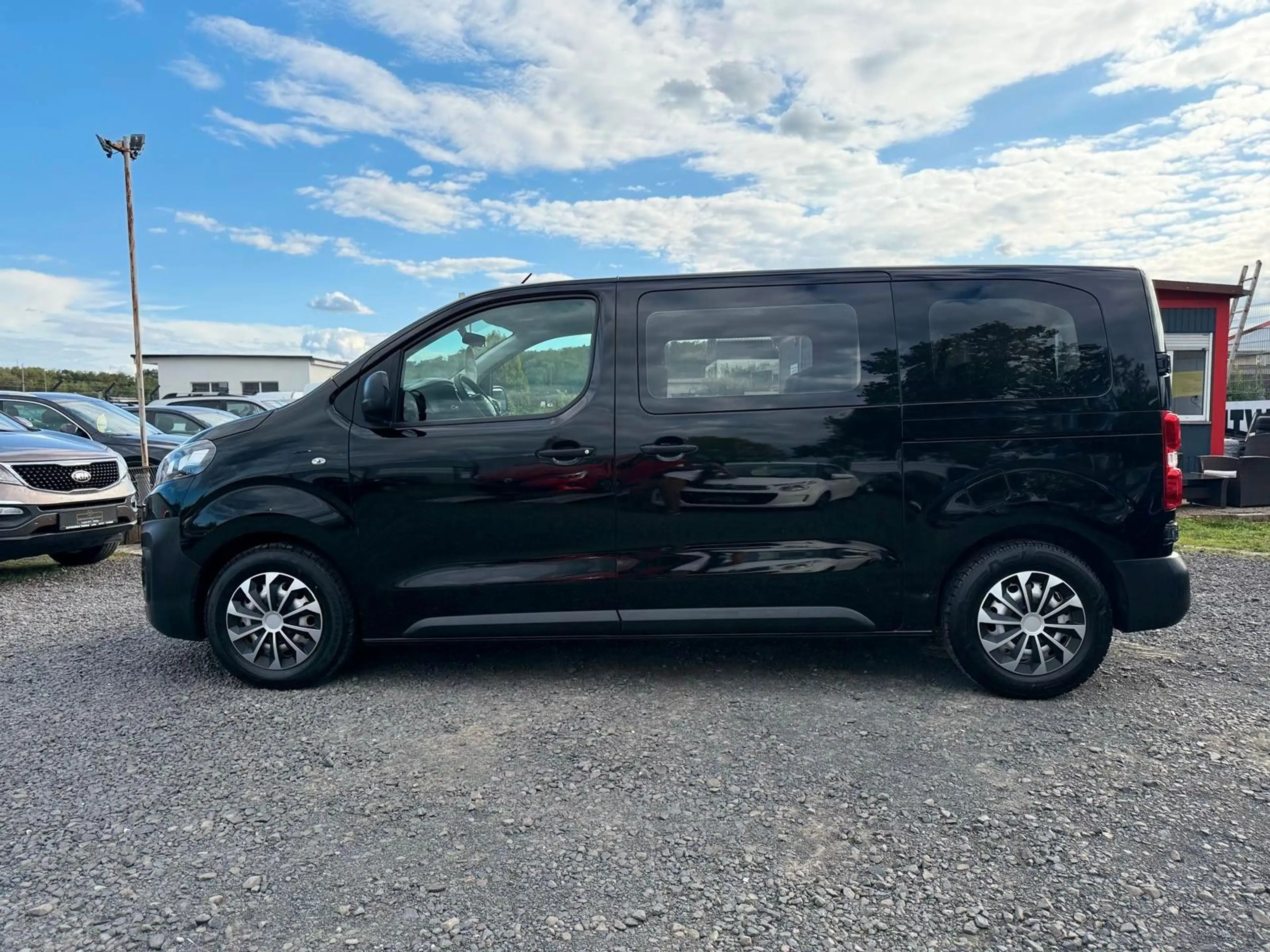 Citroen Jumpy Kombi M NAVI/KAMERA/9 SITZER/TÜV NEU — photo 4