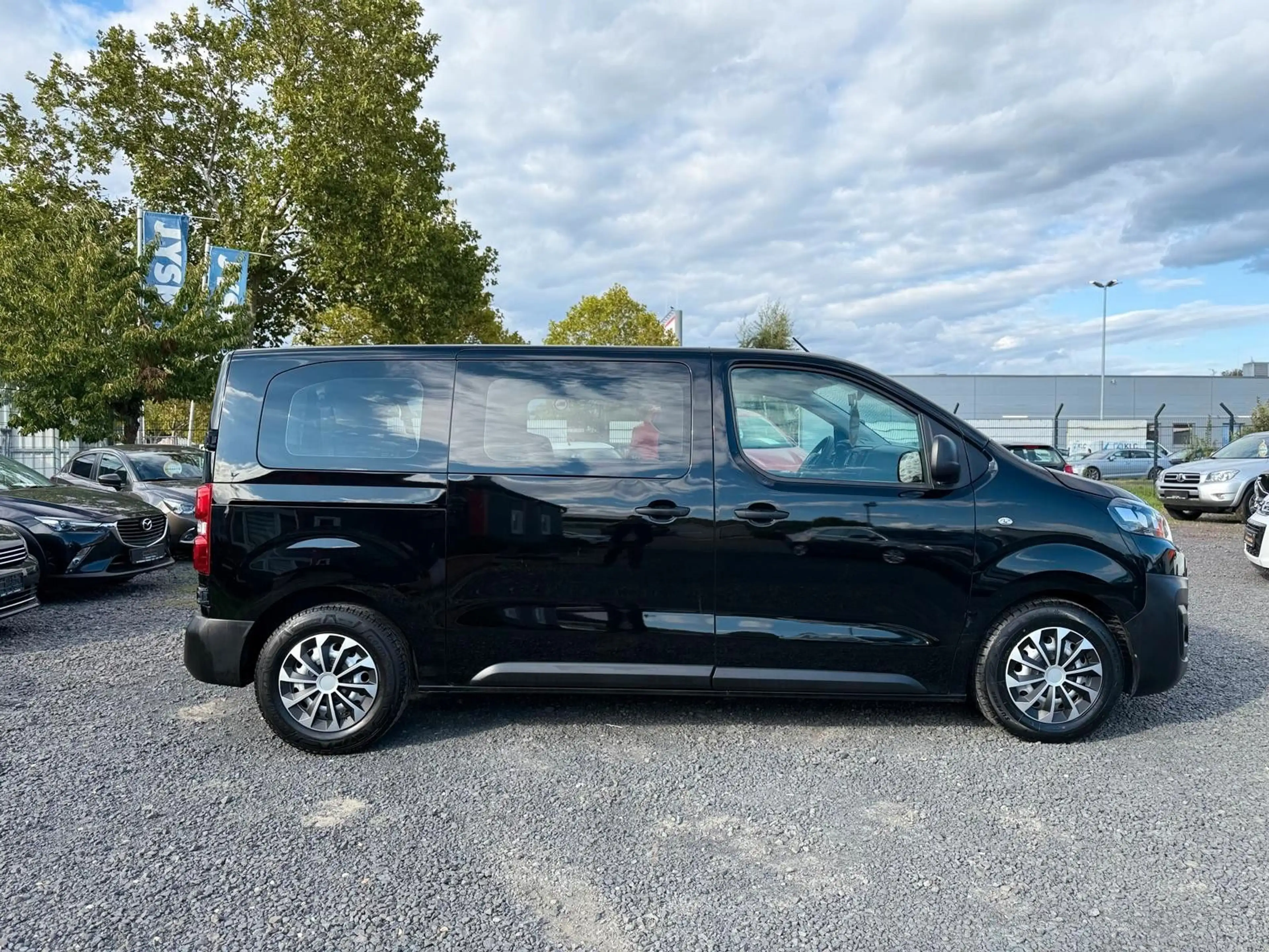 Citroen Jumpy Kombi M NAVI/KAMERA/9 SITZER/TÜV NEU — photo 3