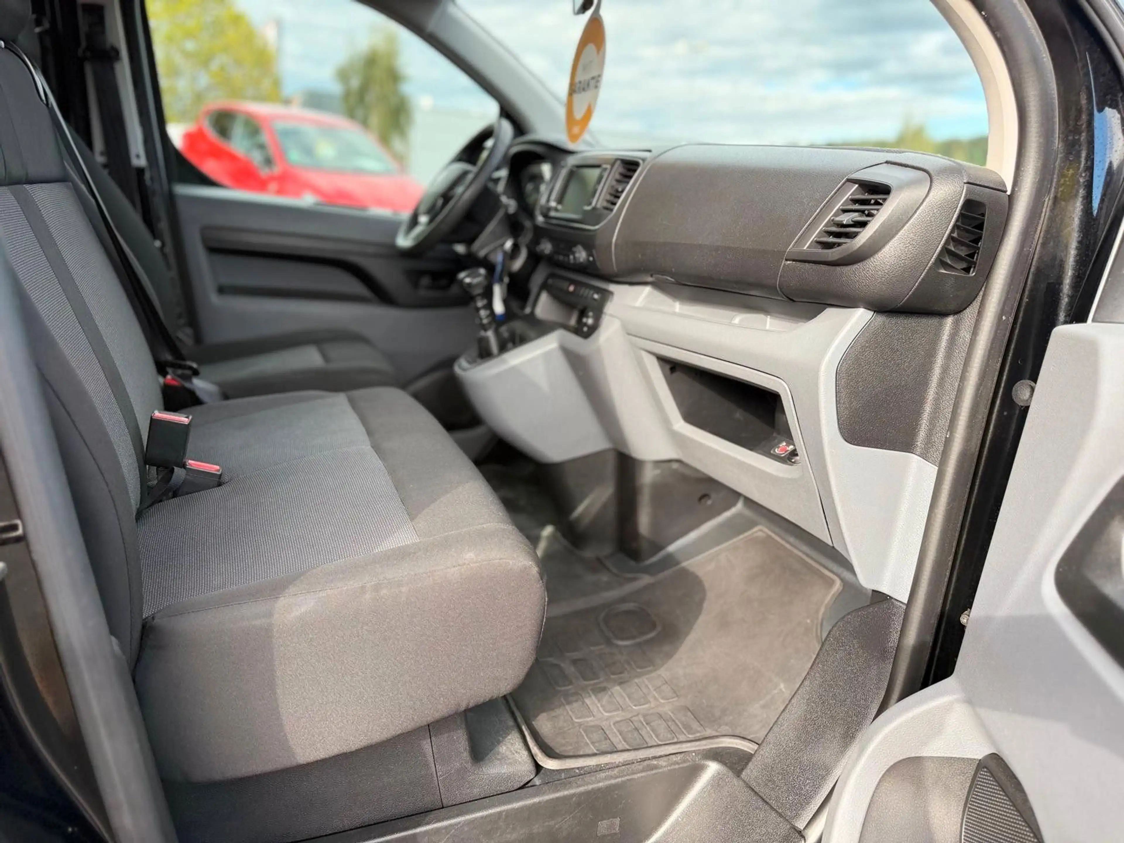 Citroen Jumpy Kombi M NAVI/KAMERA/9 SITZER/TÜV NEU — photo 14