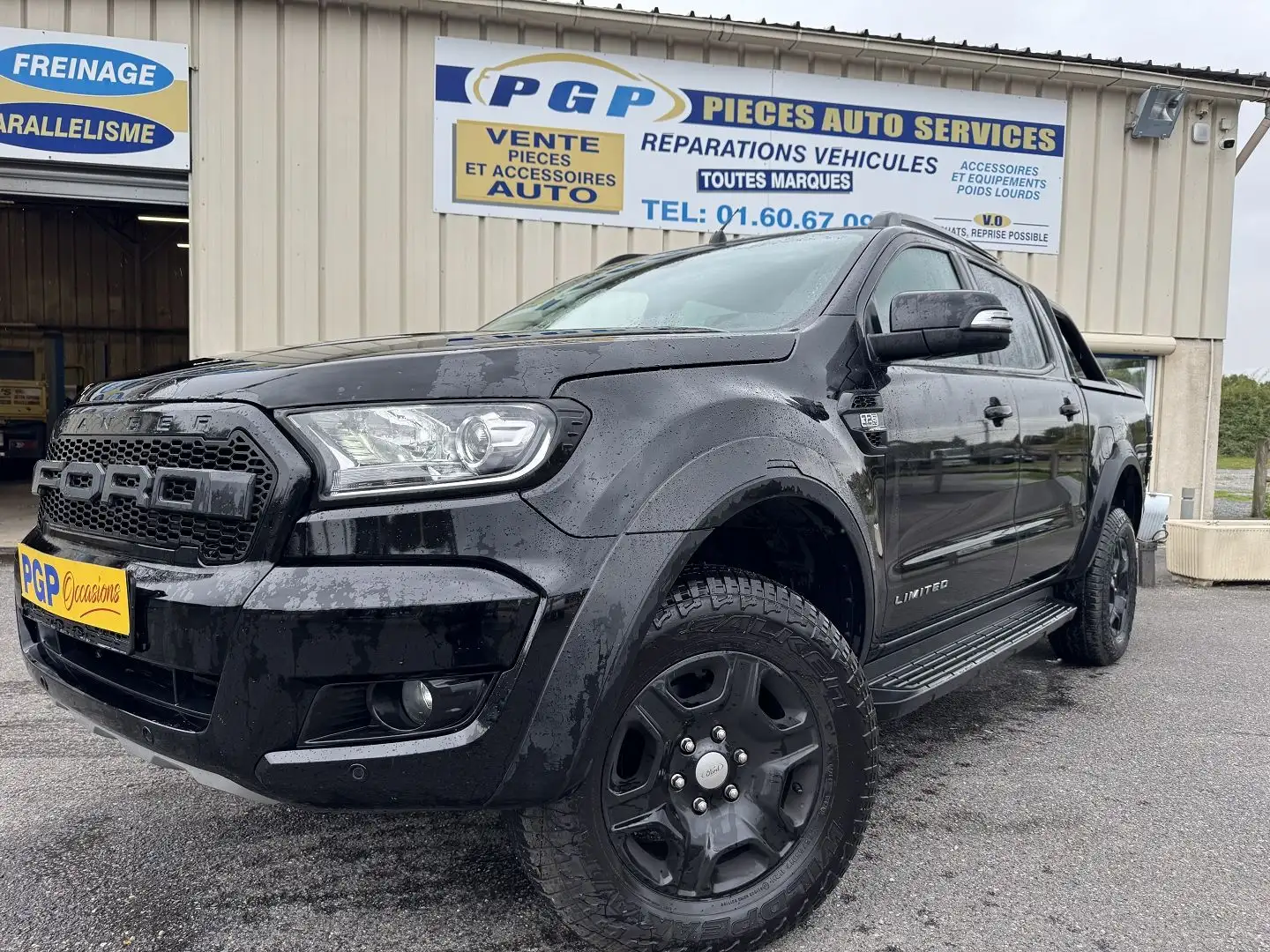 Ford Ranger 3.2 TDCI 200CH DOUBLE CABINE LIMITED BVA6 Schwarz - 1