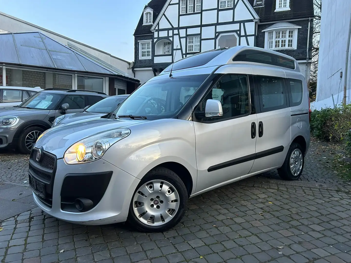 Fiat Doblo Diesel 1.6 16V Multijet Rollstuhlgerecht Argent - 1