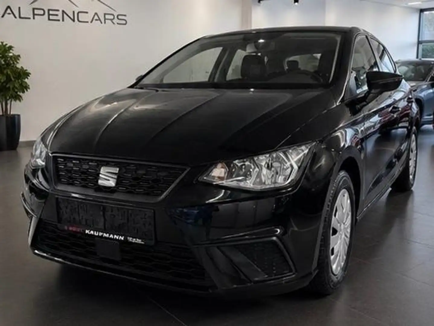 SEAT Ibiza Reference Schwarz - 1