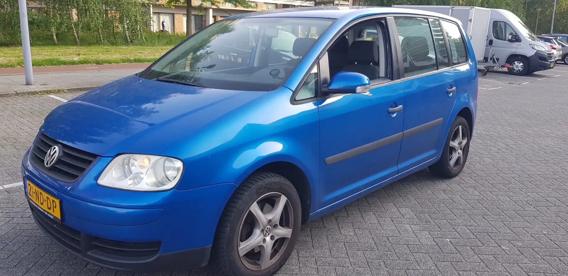 Volkswagen Golf 1.6 FSI Comfortline Blauw - 1