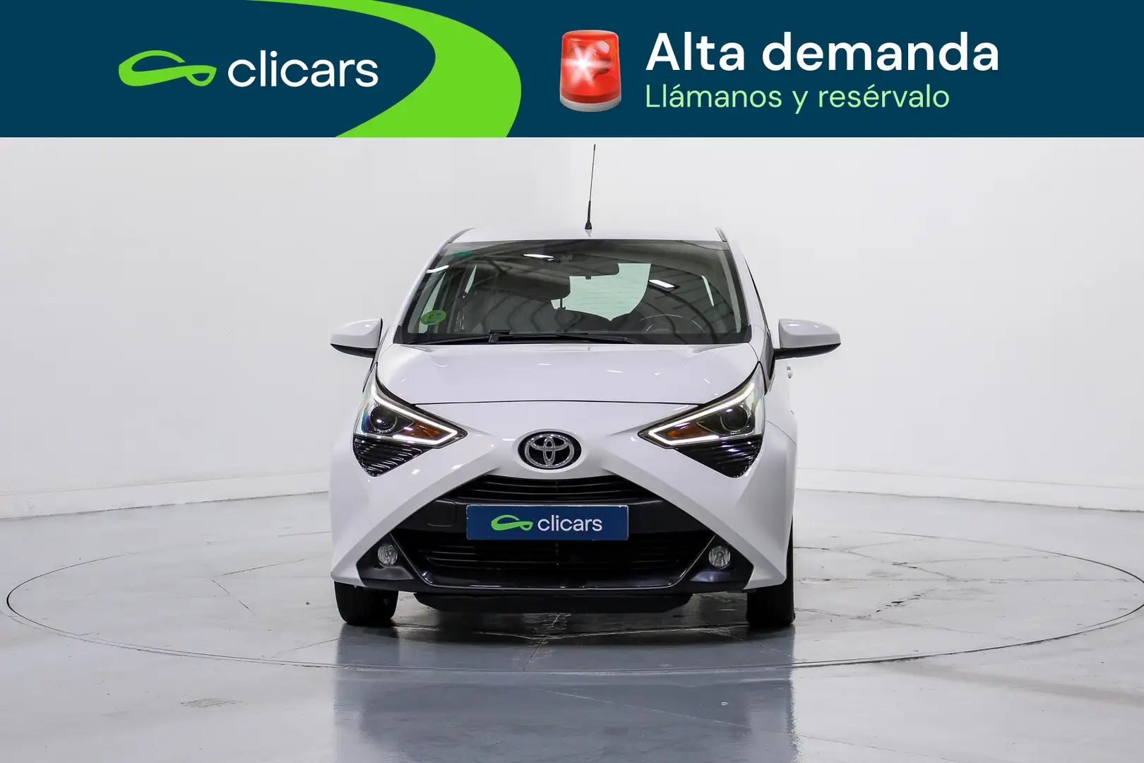 Toyota Aygo 70 x-play Blanco - 2