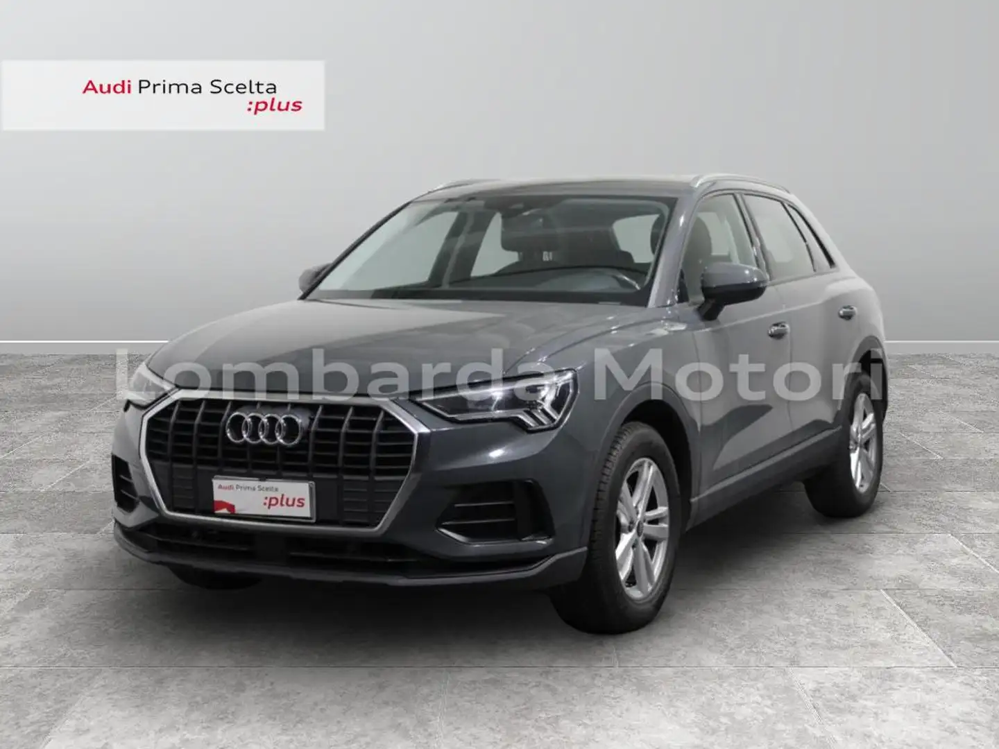 Audi Q3 35 1.5 tfsi mhev Business s-tronic Grau - 1