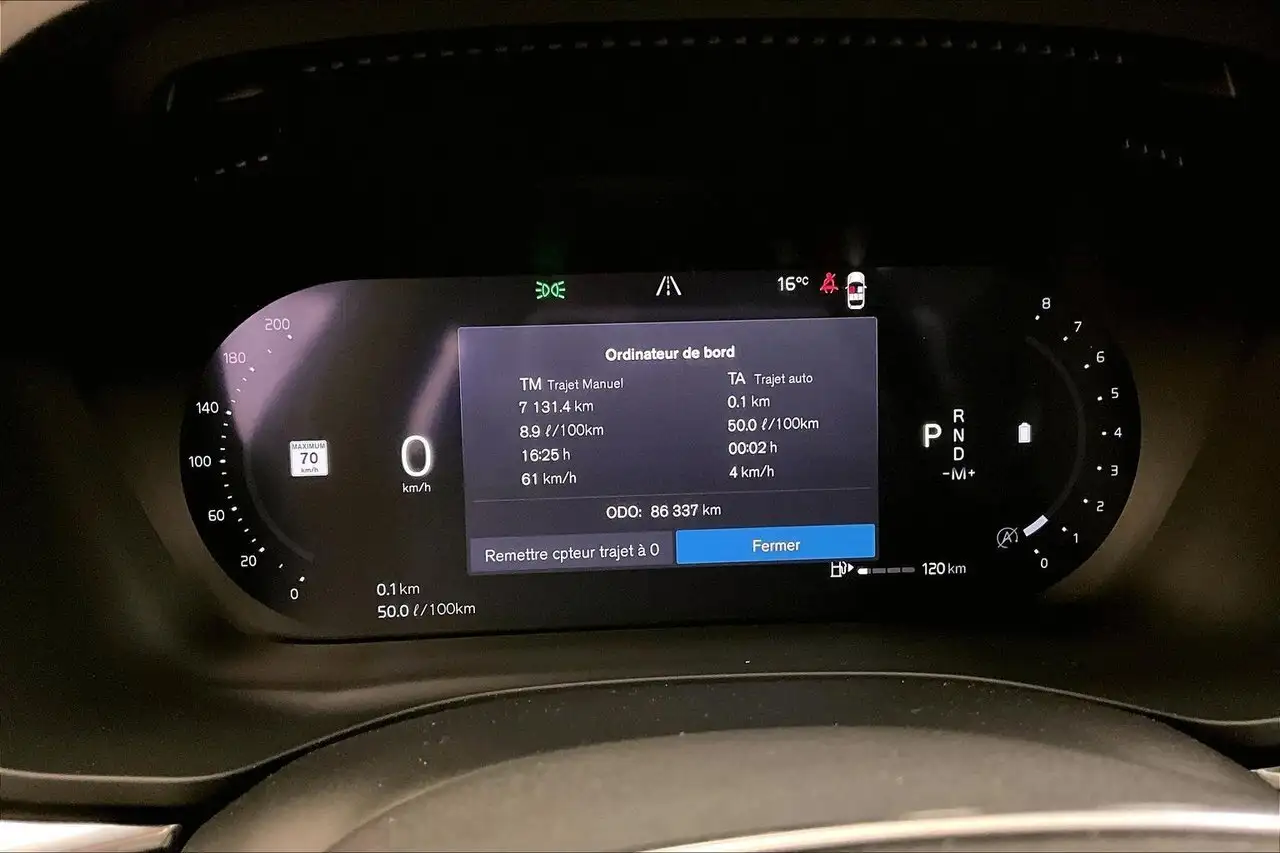 Volvo XC60 снимка Volvo XC60