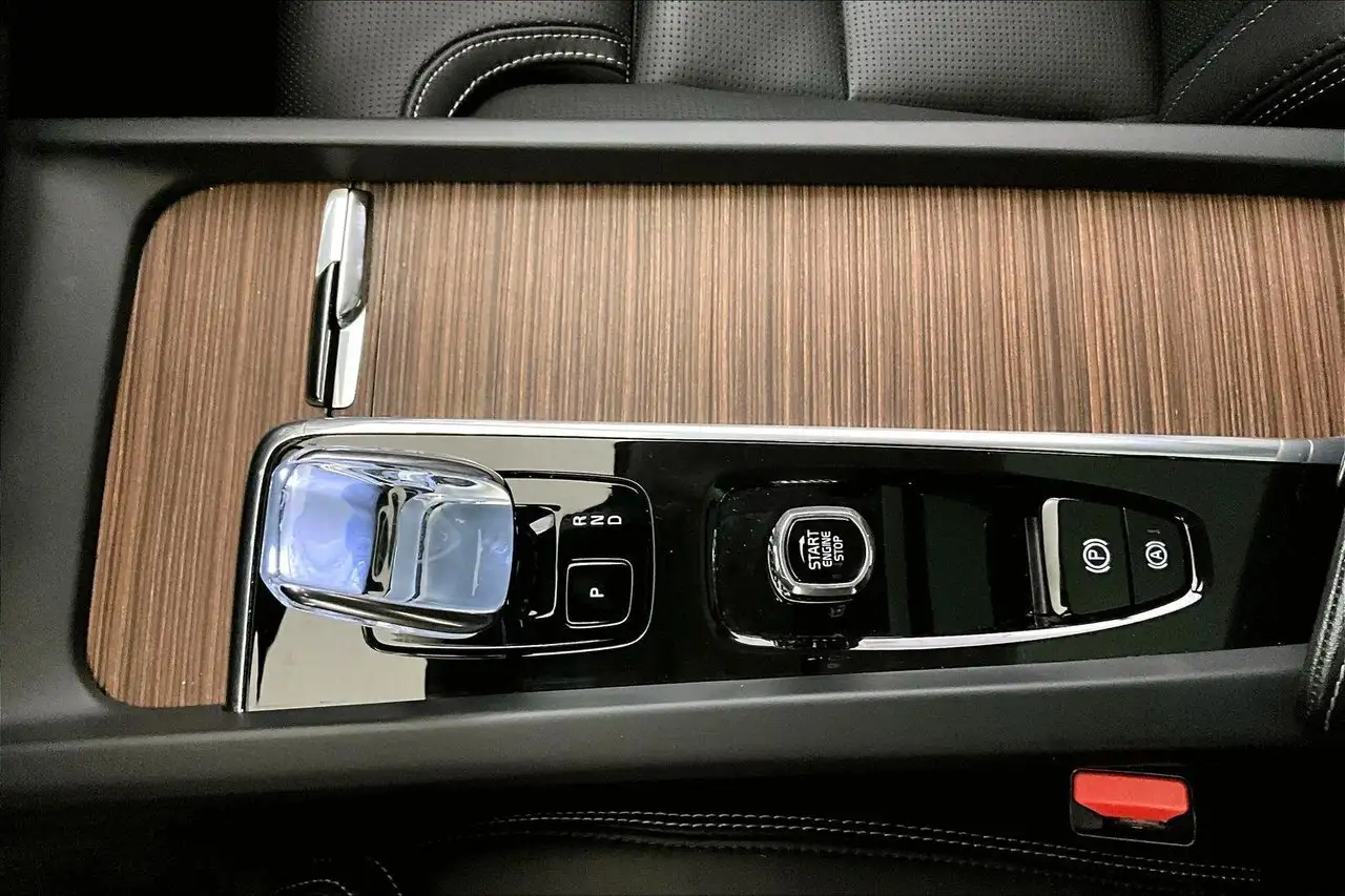 Volvo XC60 снимка Volvo XC60