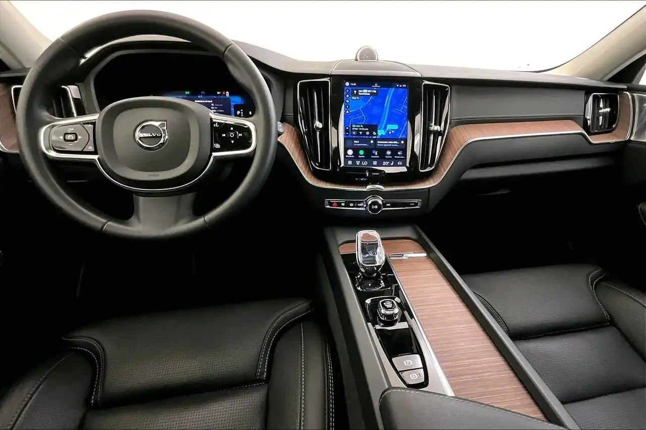 Volvo XC60 снимка Volvo XC60