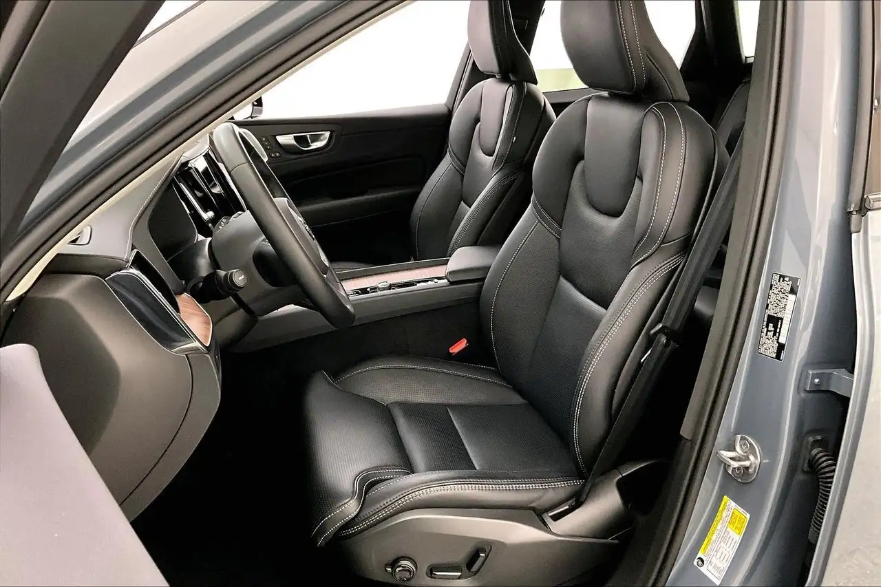 Volvo XC60 снимка Volvo XC60