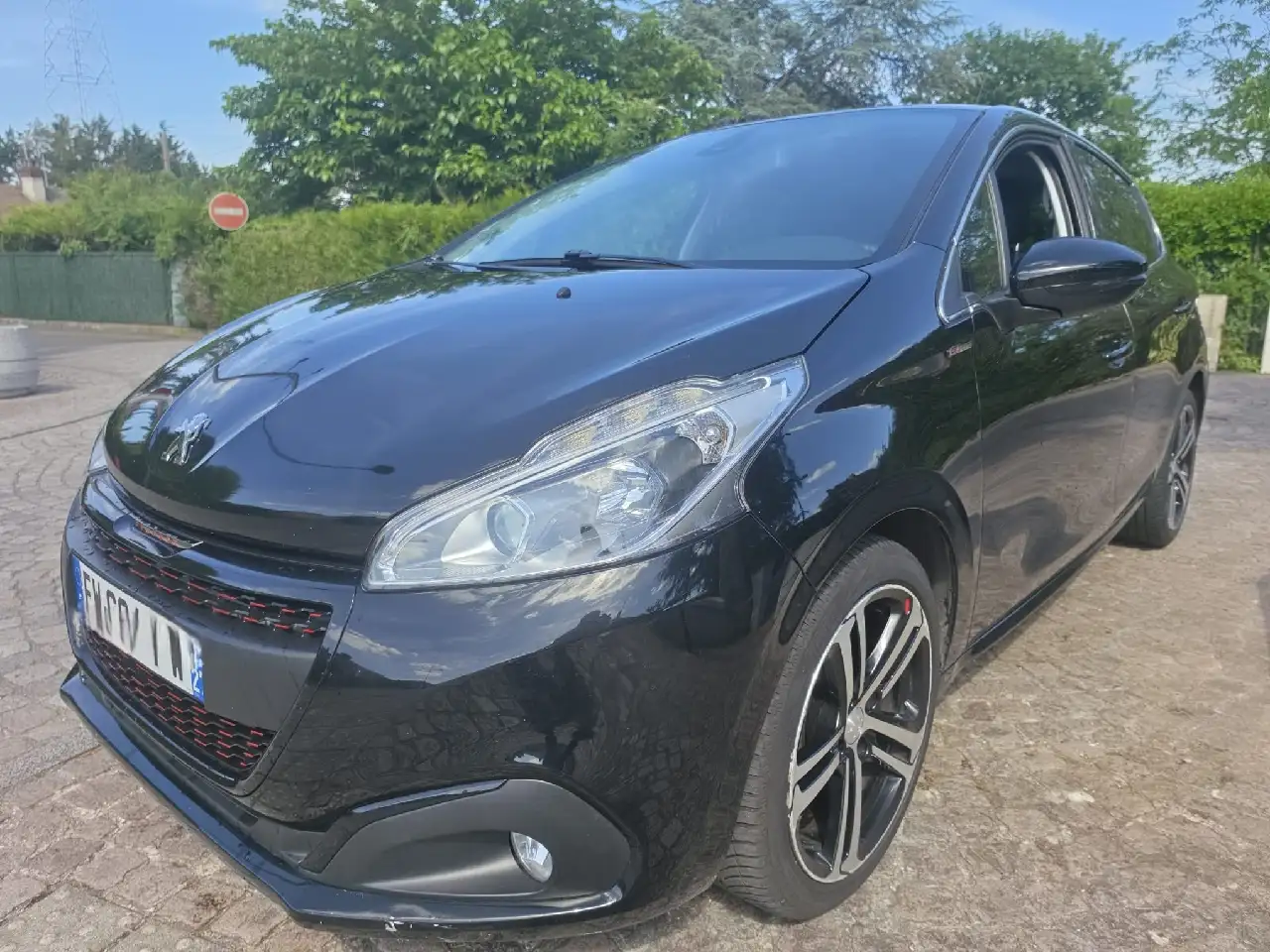 Peugeot 208 1.2 110ch Setamp;S BVM5 GT Line