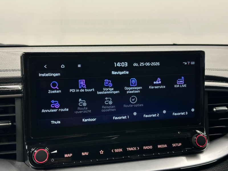 Kia ProCeed / pro_cee'd 1.5 T-GDI GT-Line PANO CAMERA CRUISE CARPLAY NAVI — photo 10