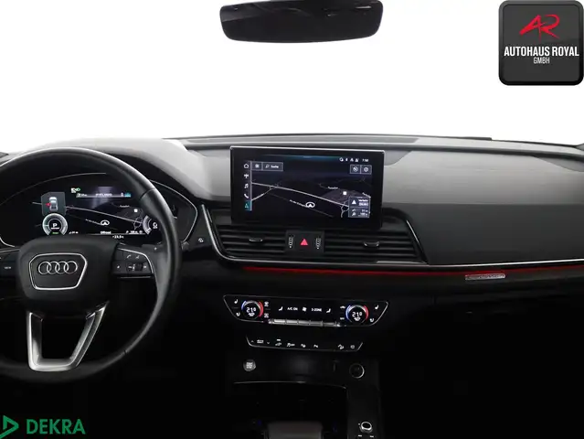 Audi Q5 view 9