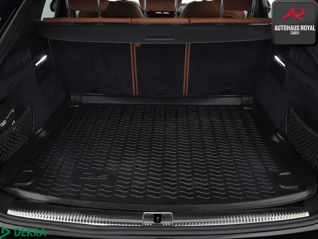 Audi Q5 view 14