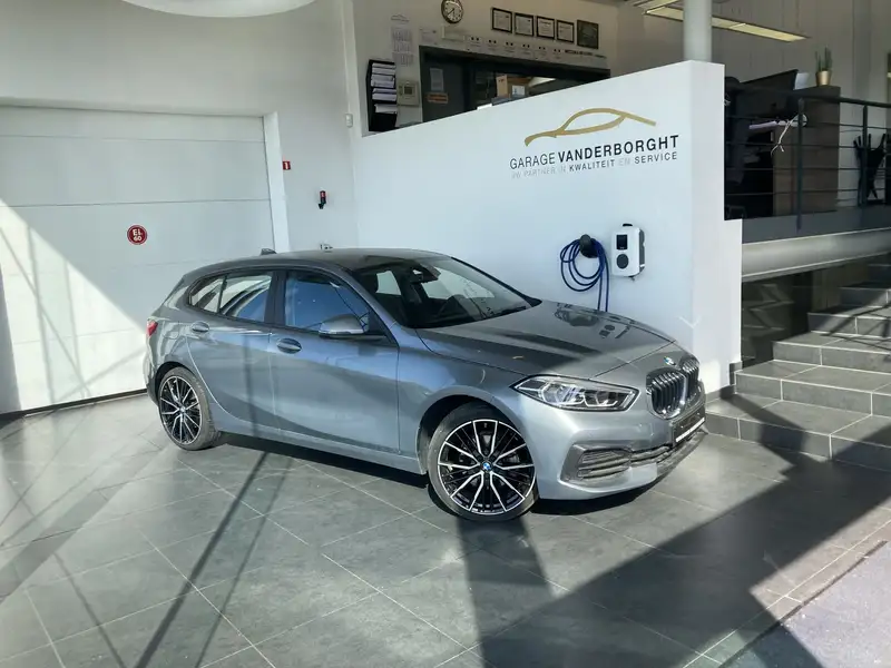 BMW 118