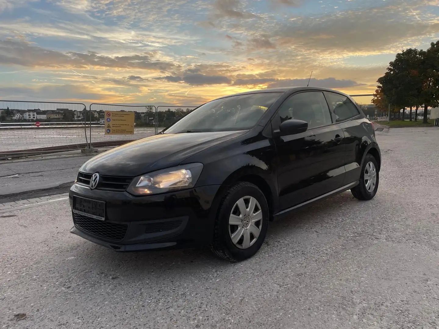 Volkswagen Polo Polo 1.2 60 Trendline Noir - 1