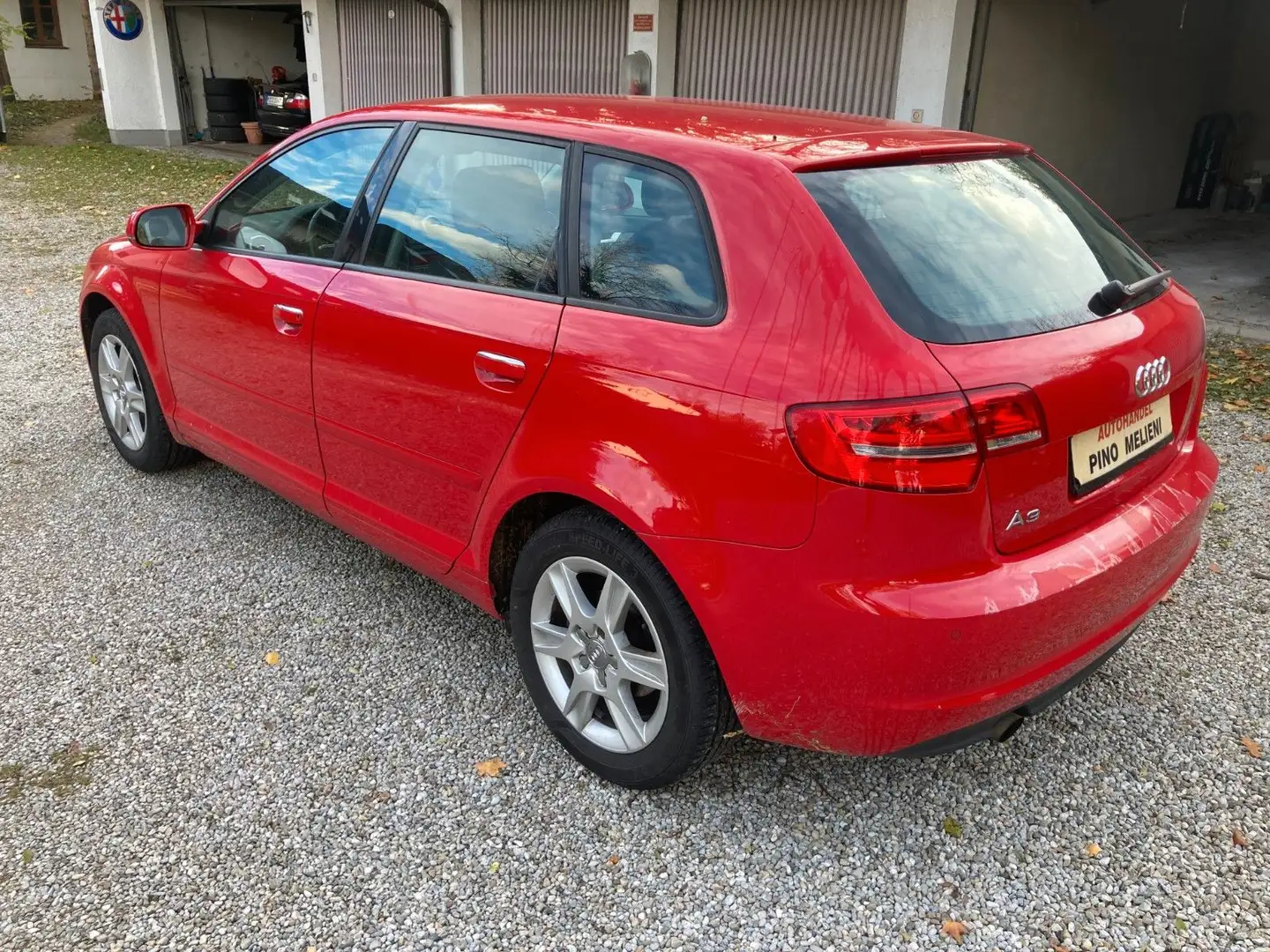 Audi A3 Sportback 1.6 Attraction HAGELSCHADEN Rot - 2