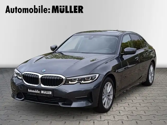 Bmw 330 i SportLine+SCHIEBEDACH+LED+ACC+HIFI+DAB+