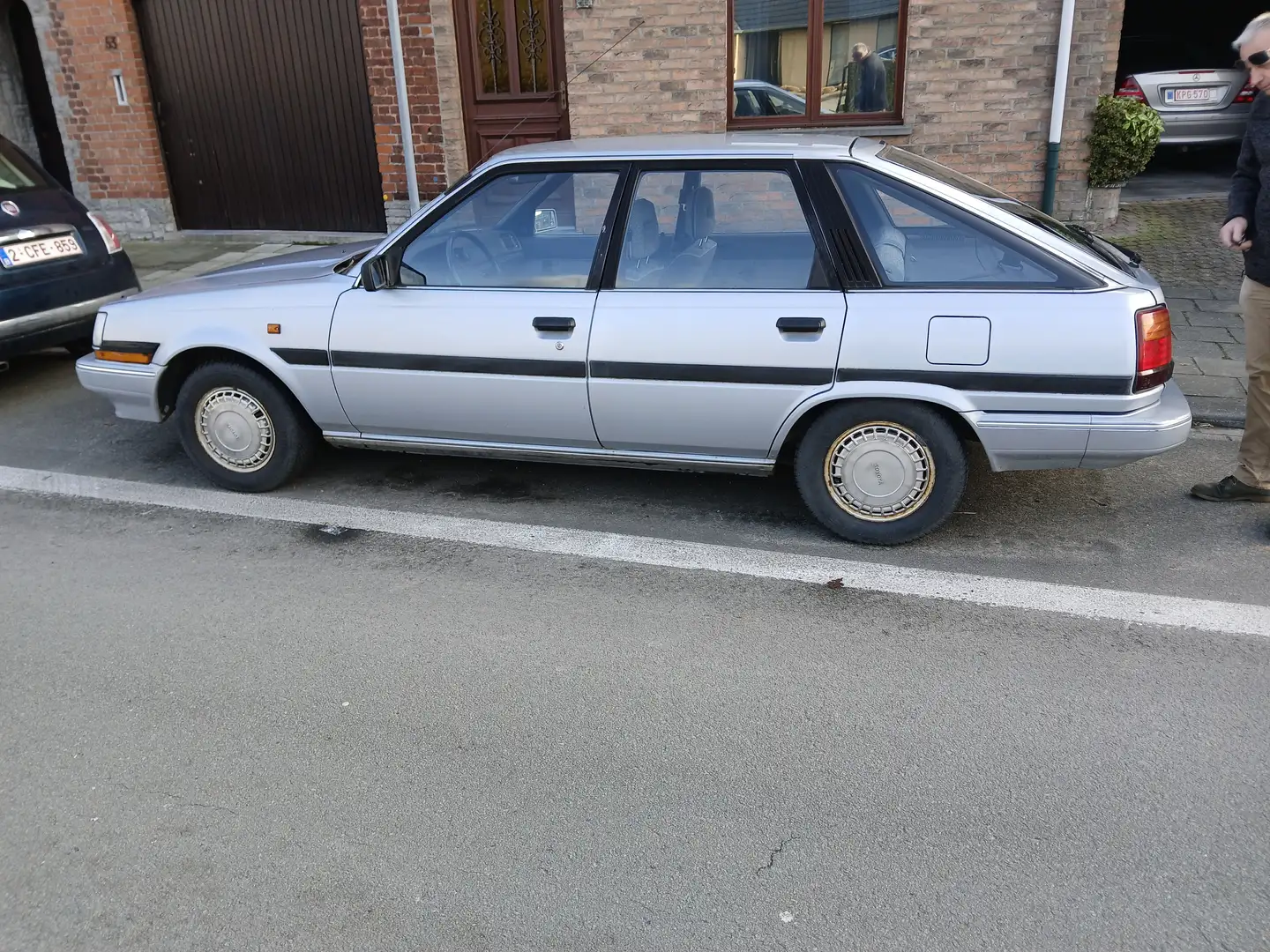 Toyota Carina 1.6 Blau - 2
