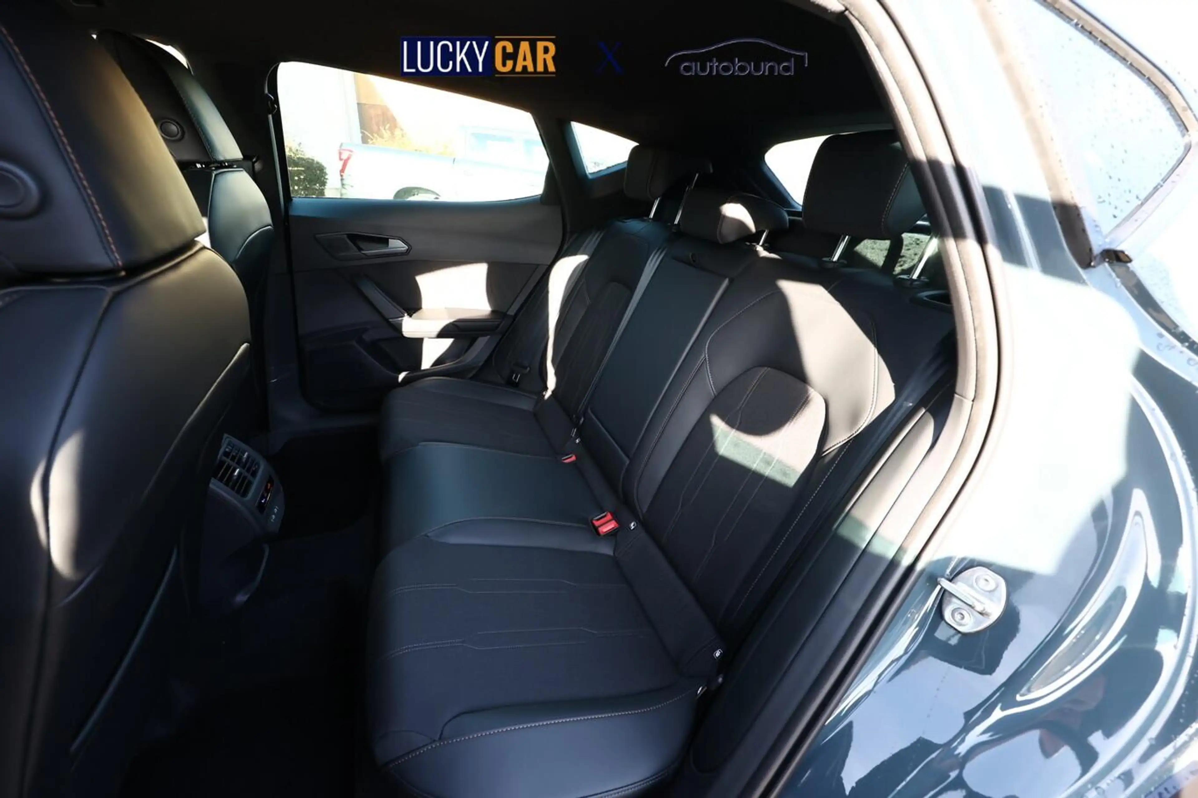 CUPRA Formentor eTSI SHZ ACC 3ZClim DigC WirelessC 18" 110 kW (... — photo 10