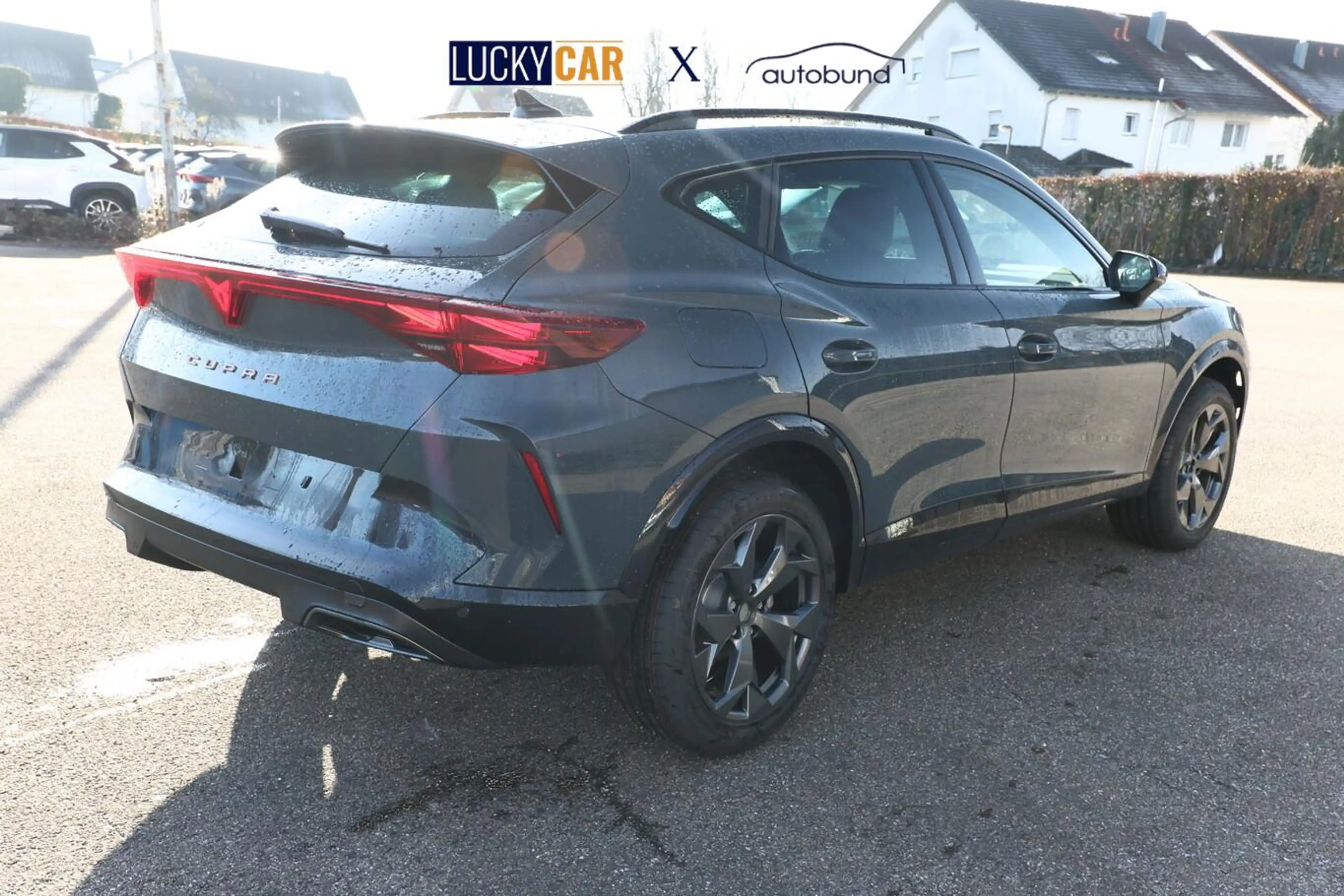 CUPRA Formentor eTSI SHZ ACC 3ZClim DigC WirelessC 18" 110 kW (... — photo 3