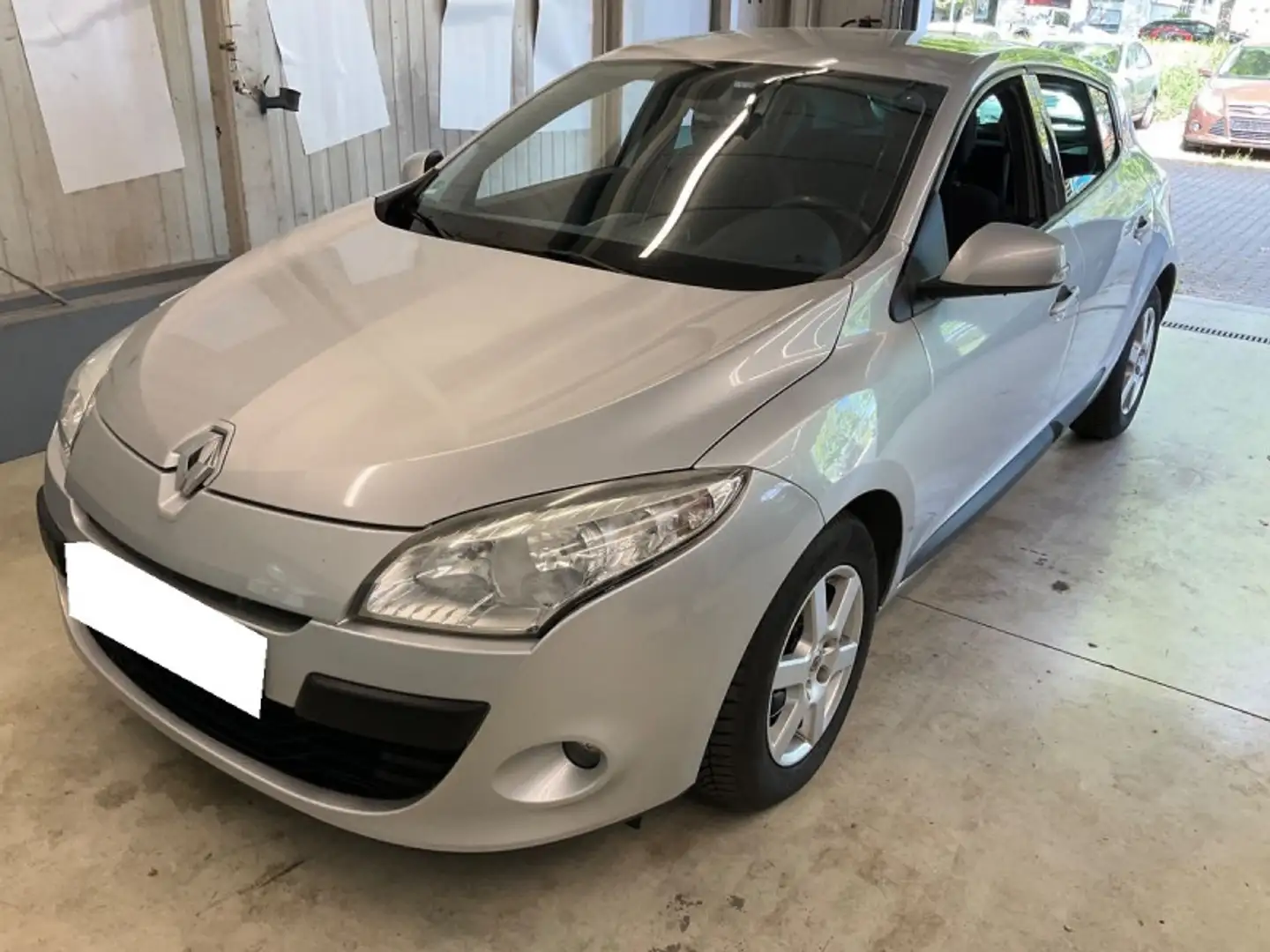 Renault Megane 1.6 16V 110CH DYNAMIQUE Gris - 1