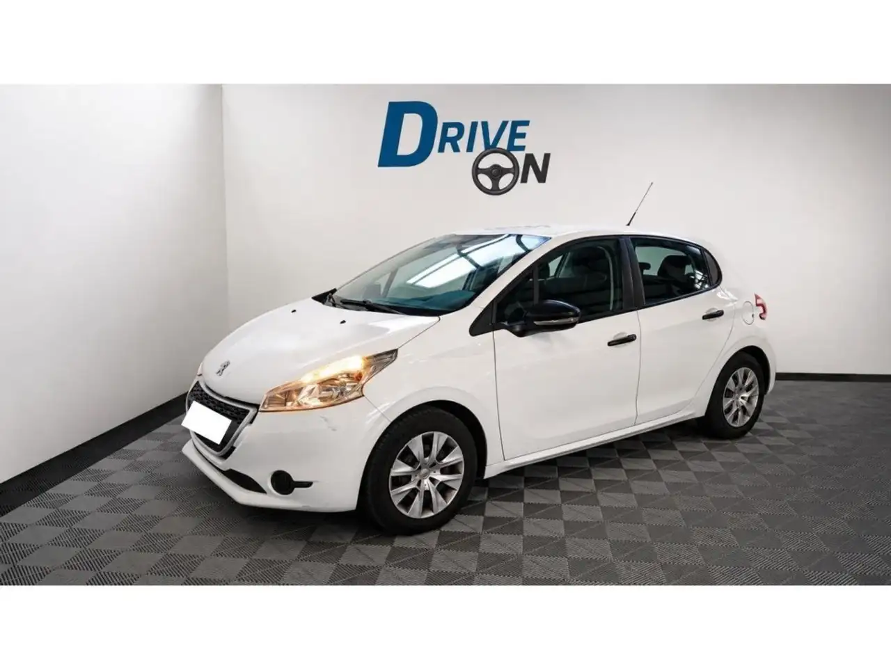 Peugeot 208 208 — photo 4