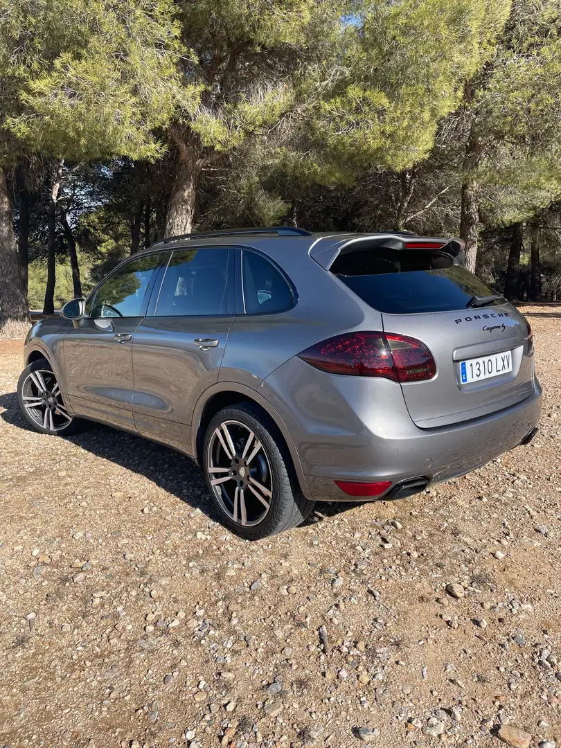 Porsche Cayenne S Aut. - 2