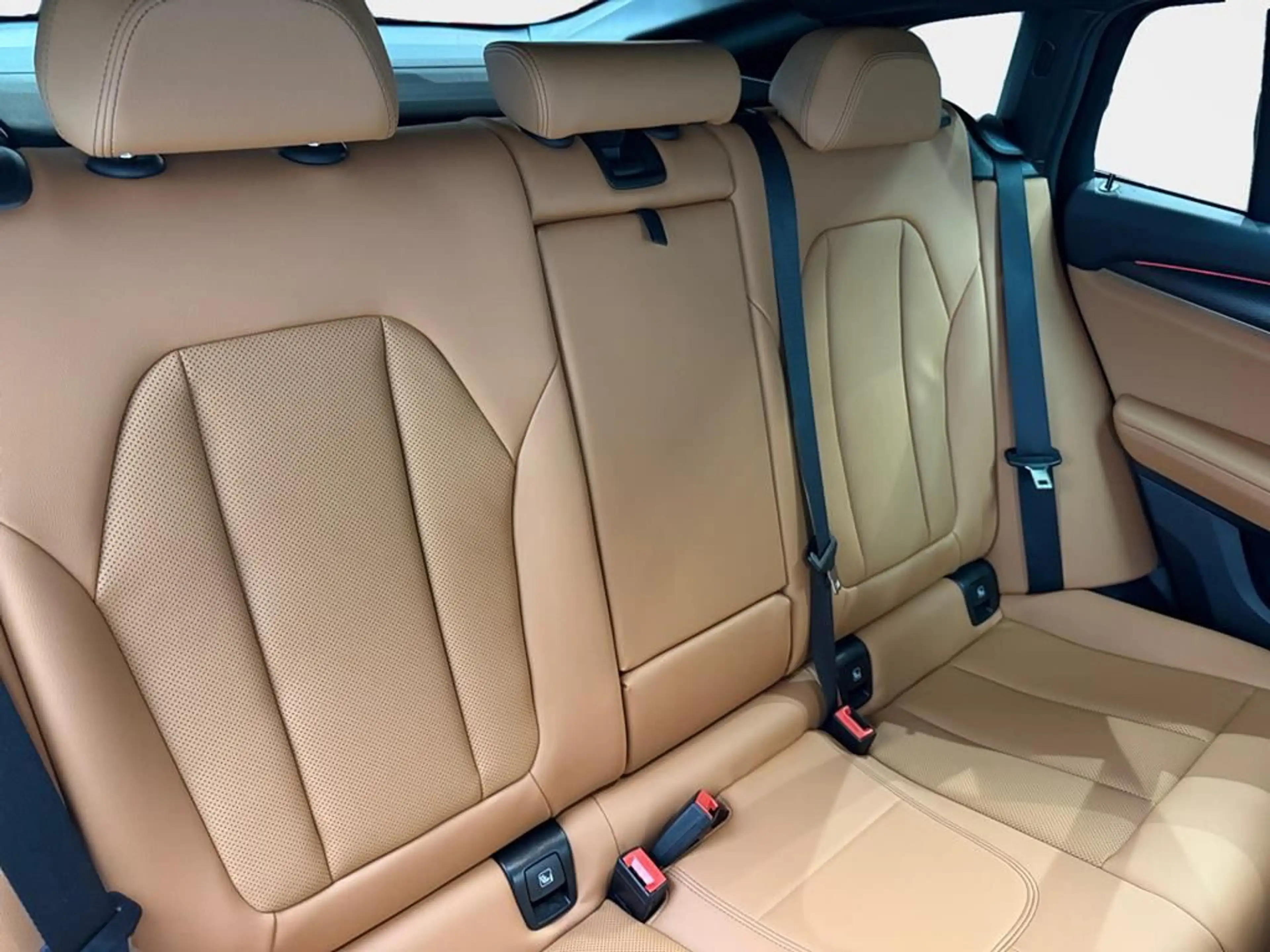 BMW X4 M Sport — photo 14